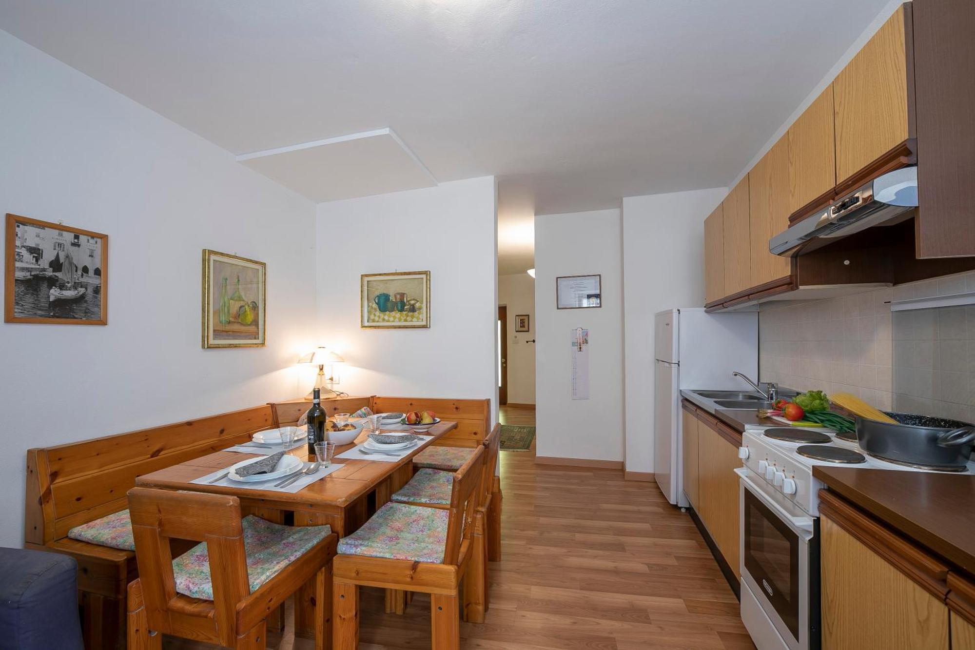 Appartamento Miorelli Torbole Sul Garda Bagian luar foto